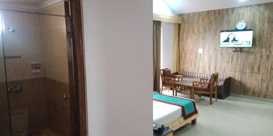 Blue Pine Resort Lansdowne Εξωτερικό φωτογραφία