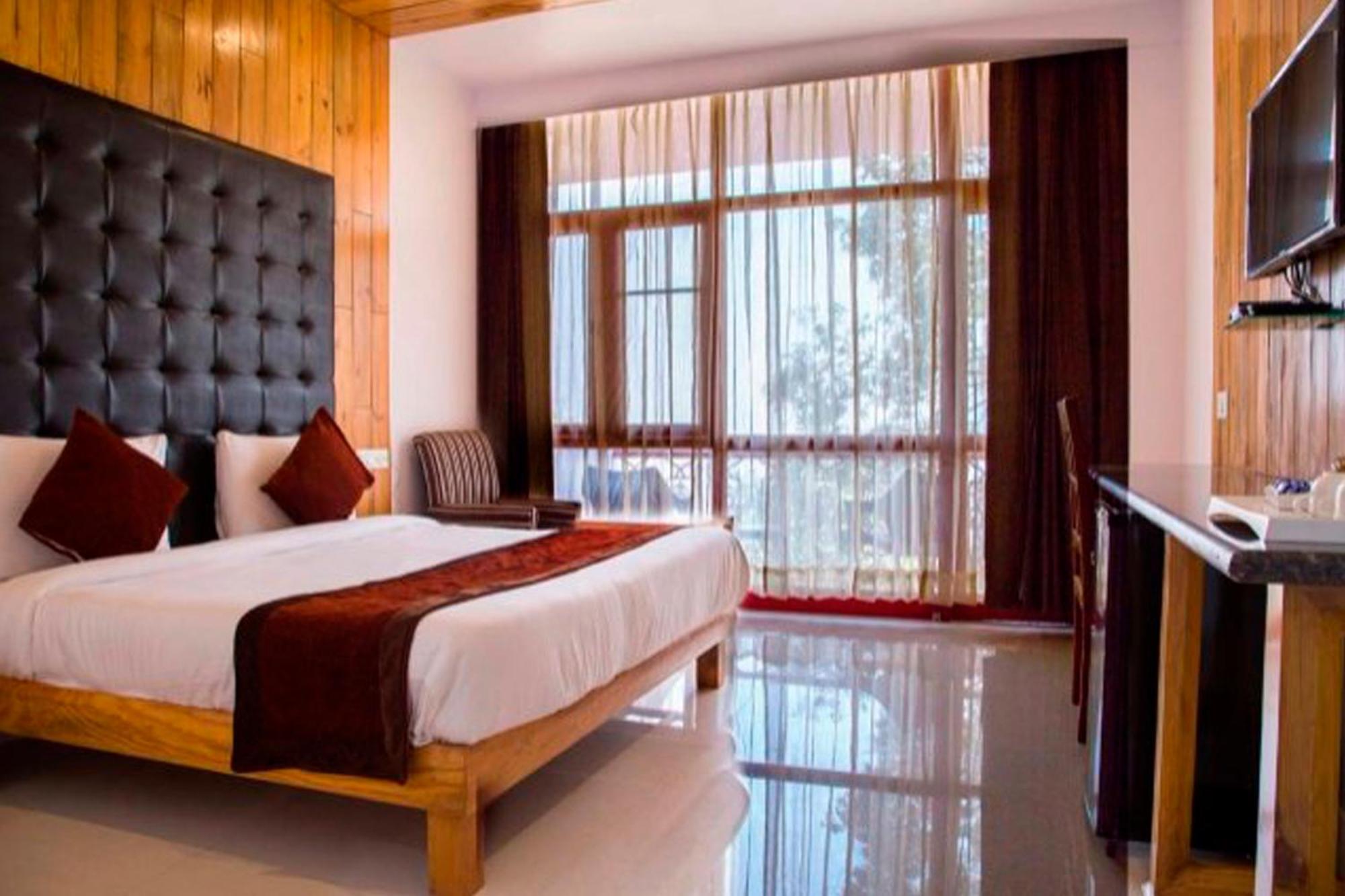 Blue Pine Resort Lansdowne Εξωτερικό φωτογραφία