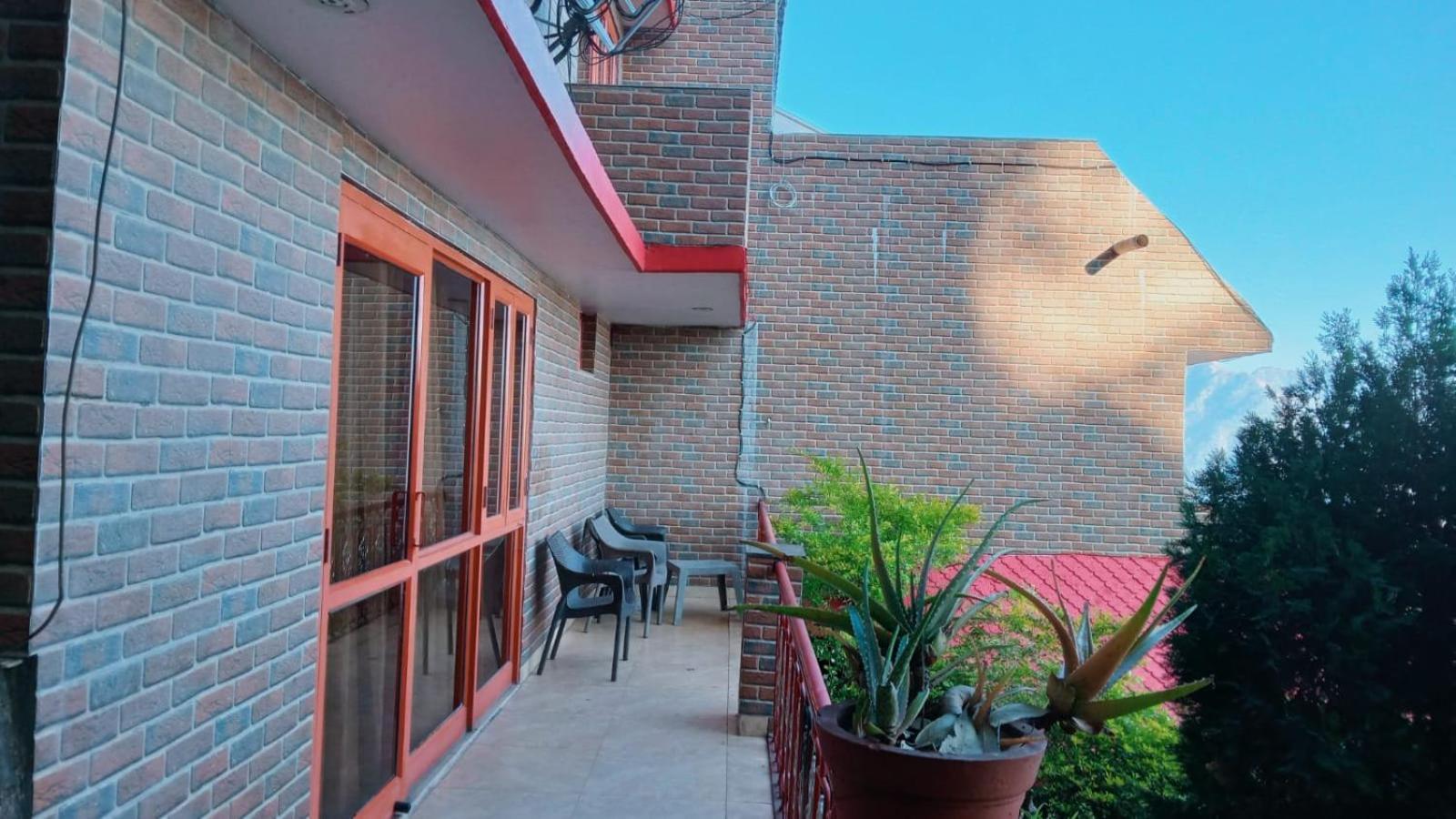 Blue Pine Resort Lansdowne Εξωτερικό φωτογραφία