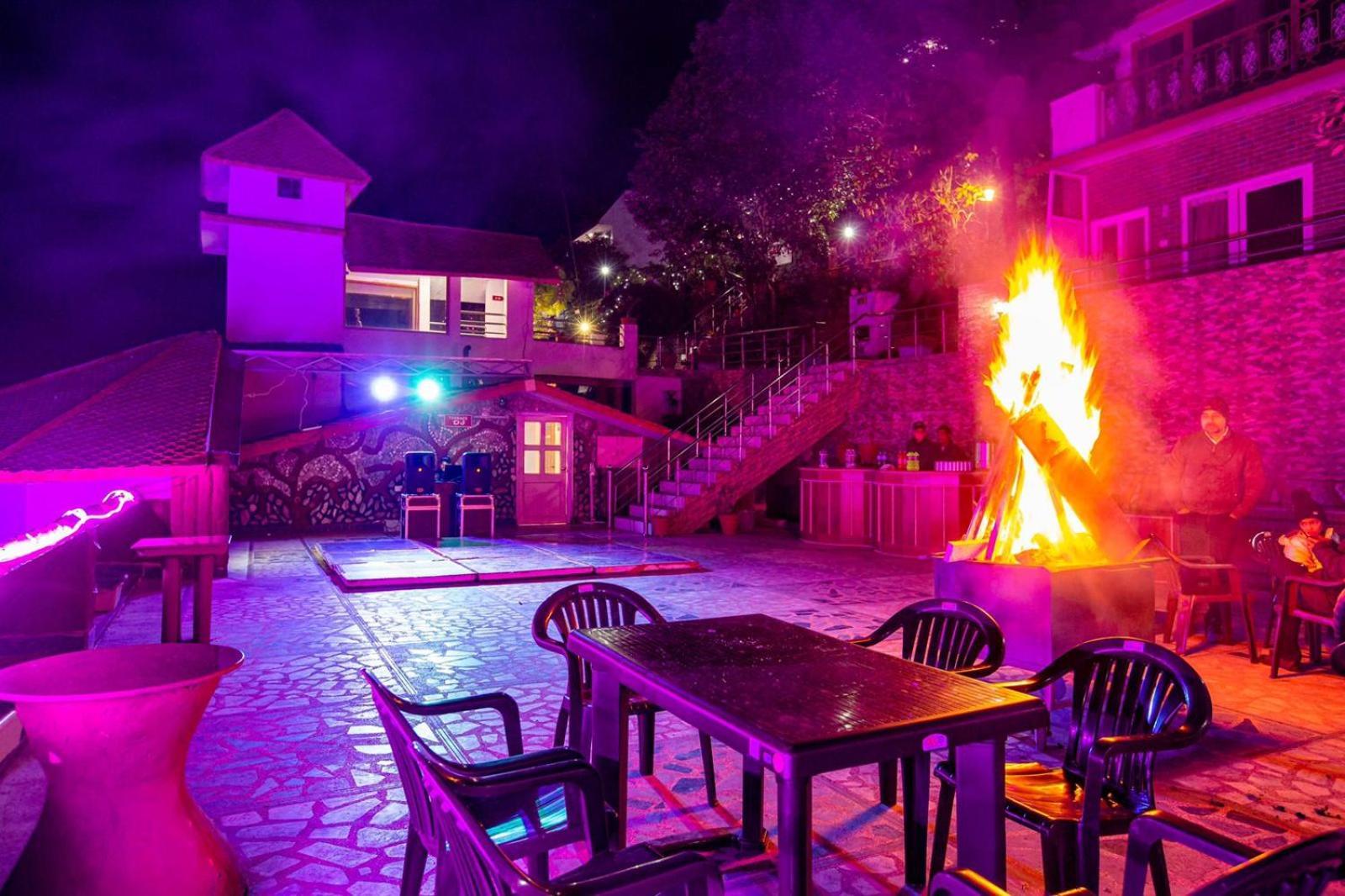 Blue Pine Resort Lansdowne Εξωτερικό φωτογραφία