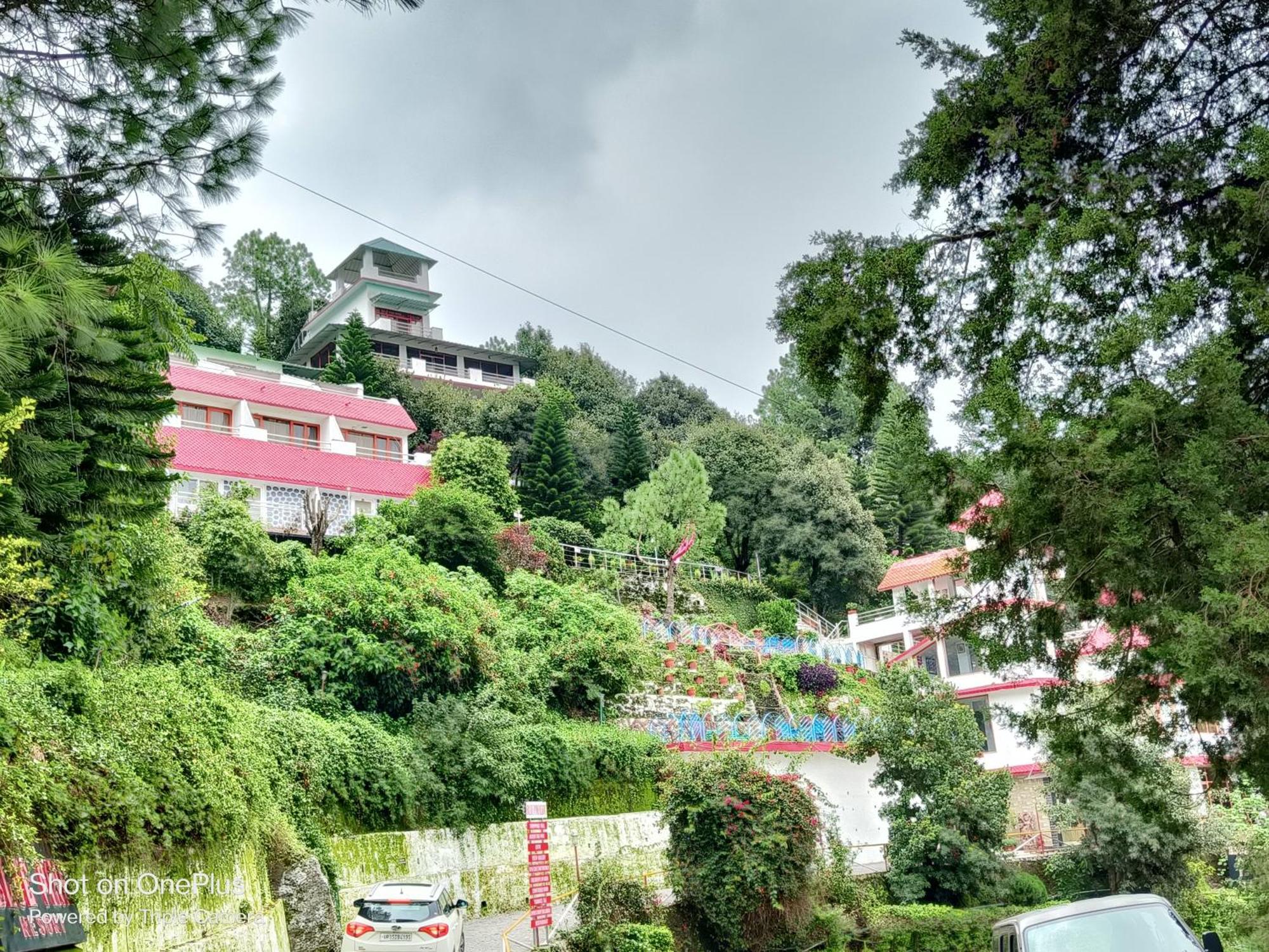 Blue Pine Resort Lansdowne Εξωτερικό φωτογραφία