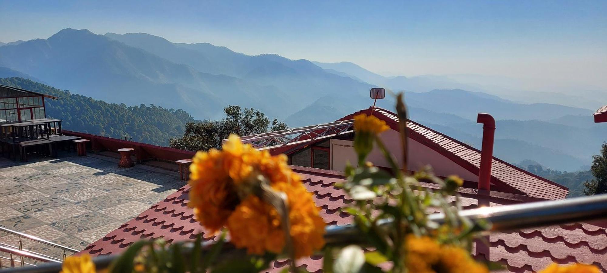 Blue Pine Resort Lansdowne Εξωτερικό φωτογραφία